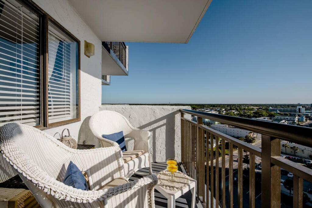 Royal Retreat-Amazing View-King Bed-1 Bedroom-Full Kitchen-Free Parking-Self Check-In Myrtle Beach Kültér fotó