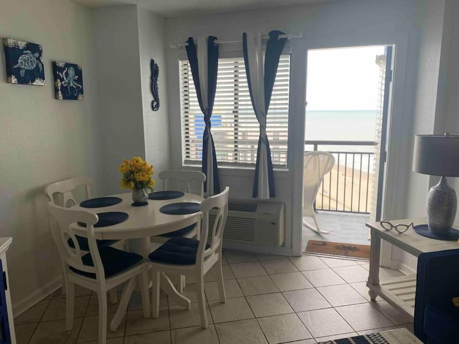Royal Retreat-Amazing View-King Bed-1 Bedroom-Full Kitchen-Free Parking-Self Check-In Myrtle Beach Kültér fotó
