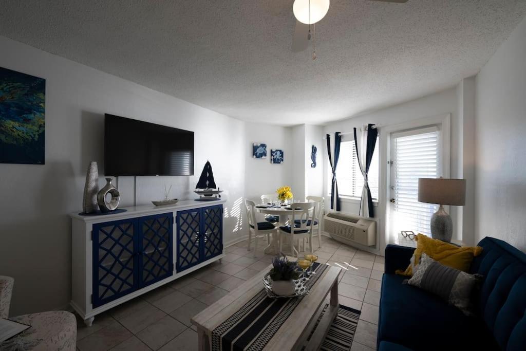 Royal Retreat-Amazing View-King Bed-1 Bedroom-Full Kitchen-Free Parking-Self Check-In Myrtle Beach Kültér fotó